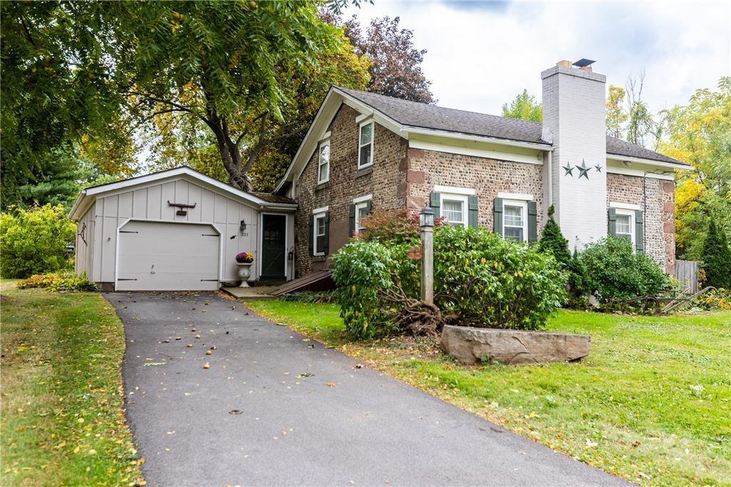 221 Peck Road, Parma, NY 14468