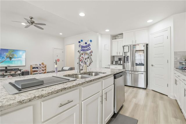 6003 SW Peaceful Avenue, Bentonville, AR 72713