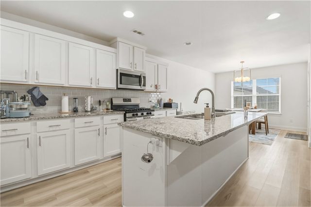 6003 SW Peaceful Avenue, Bentonville, AR 72713