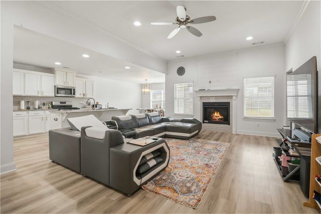 6003 SW Peaceful Avenue, Bentonville, AR 72713