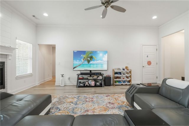 6003 SW Peaceful Avenue, Bentonville, AR 72713