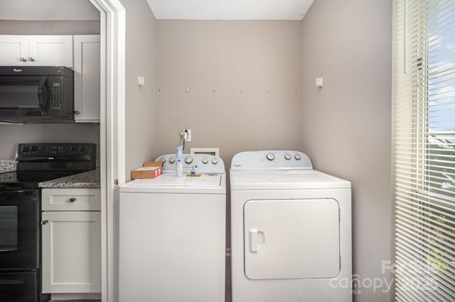 7420 Ginger Spice Lane, Charlotte, NC 28227