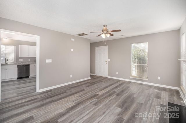 7420 Ginger Spice Lane, Charlotte, NC 28227