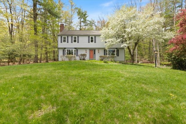 18 Winterberry Drive, Amherst, NH 03031