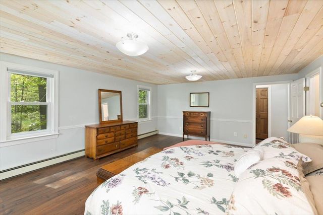 18 Winterberry Drive, Amherst, NH 03031