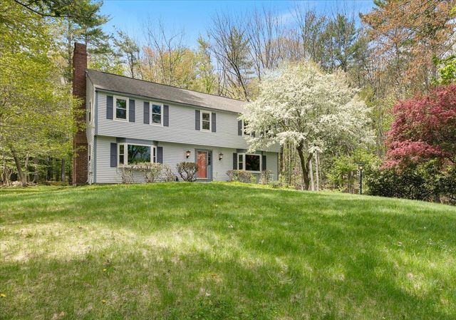 18 Winterberry Drive, Amherst, NH 03031