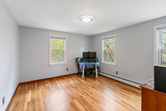 18 Winterberry Drive, Amherst, NH 03031