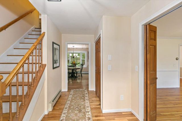 18 Winterberry Drive, Amherst, NH 03031