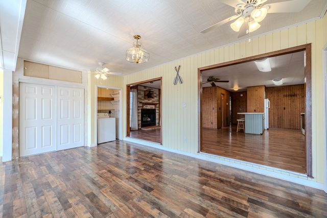 385 SALT LN, Savannah, TN 38372