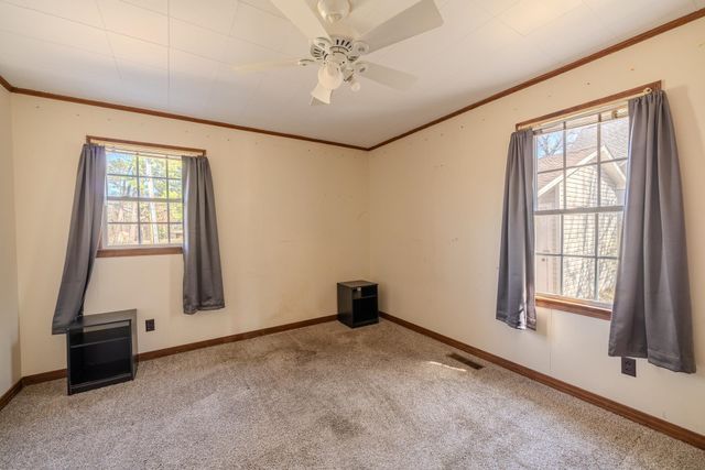 385 SALT LN, Savannah, TN 38372