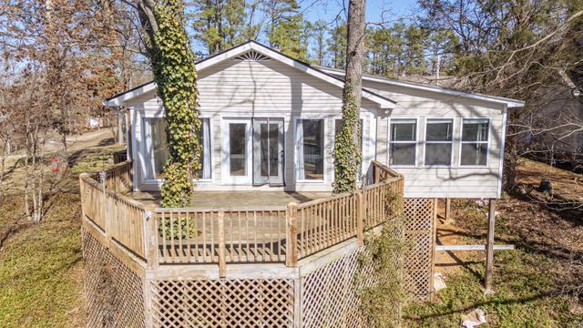 385 SALT LN, Savannah, TN 38372