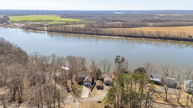 385 SALT LN, Savannah, TN 38372