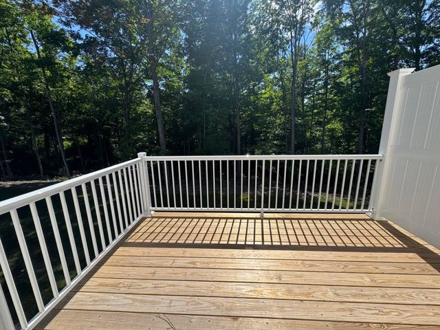 5A Dearborn Circle, Goffstown, NH 03045