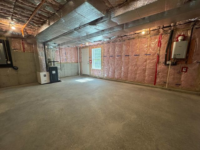 5A Dearborn Circle, Goffstown, NH 03045
