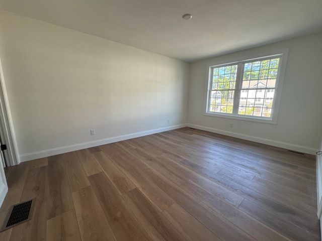 5A Dearborn Circle, Goffstown, NH 03045
