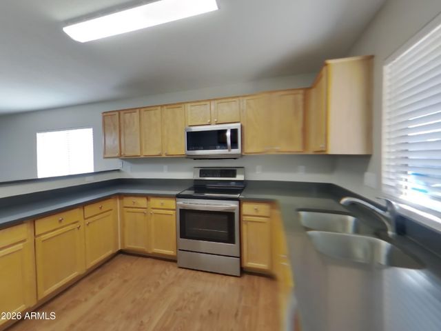 873 E GEONA Street, San Tan Valley, AZ 85140