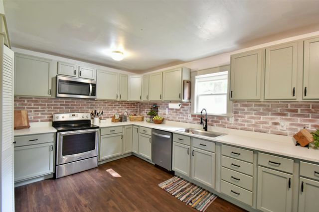 601 Park Avenue, Sacred Heart, MN 56285