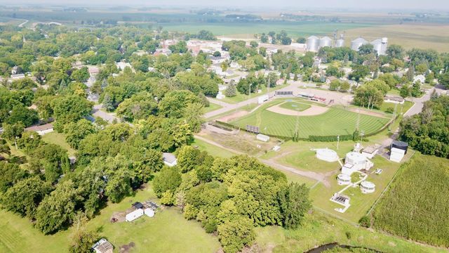 601 Park Avenue, Sacred Heart, MN 56285