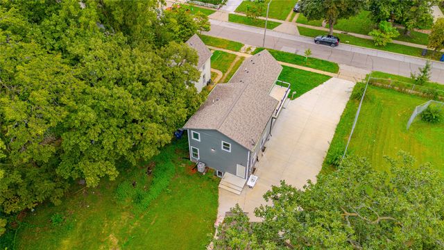 1504 E 13th Street, Des Moines, IA 50316