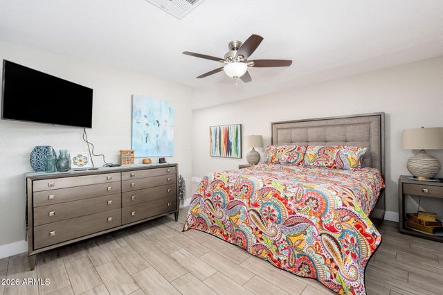 8614 E CLARENDON Avenue, Scottsdale, AZ 85251