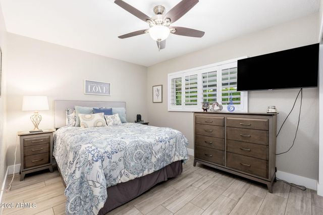 8614 E CLARENDON Avenue, Scottsdale, AZ 85251