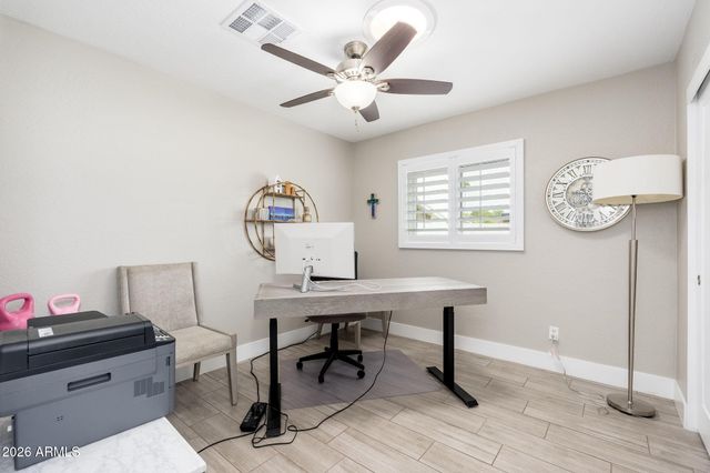 8614 E CLARENDON Avenue, Scottsdale, AZ 85251