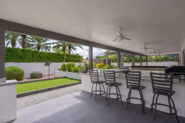 8614 E CLARENDON Avenue, Scottsdale, AZ 85251