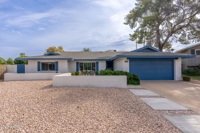 8614 E CLARENDON Avenue, Scottsdale, AZ 85251