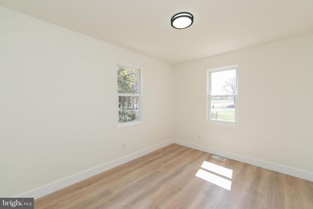 795 S WEST AVENUE, Vineland, NJ 08360