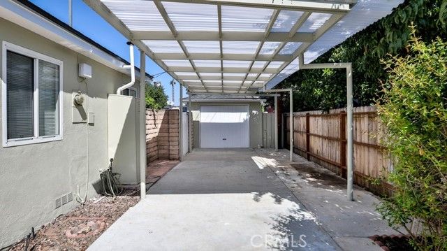 15841 Marlin Place, Van Nuys (los Angeles), CA 91406