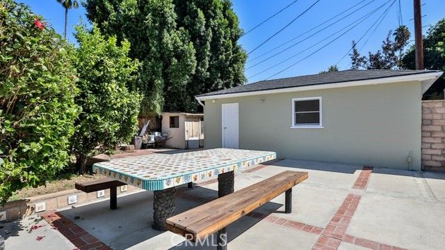 15841 Marlin Place, Van Nuys (los Angeles), CA 91406