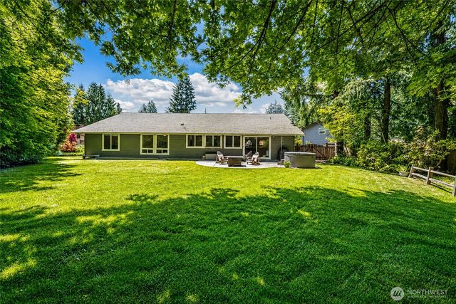 3246 Eastland Circle SE, Olympia, WA 98501