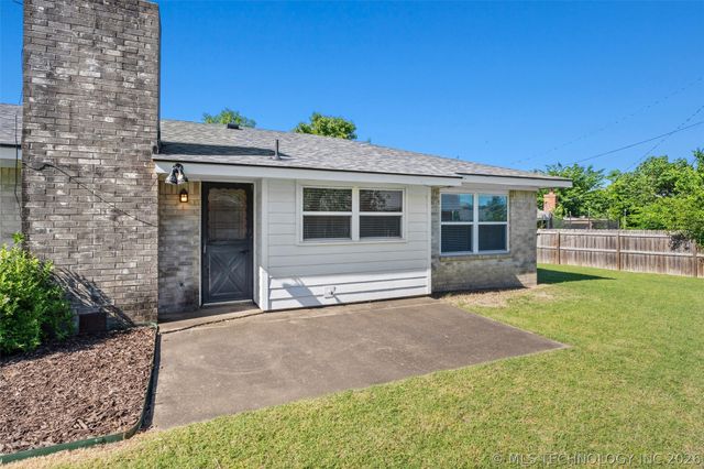 3240 Jefferson Court, Bartlesville, OK 74006