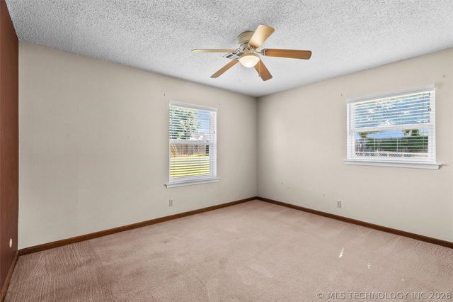 3240 Jefferson Court, Bartlesville, OK 74006