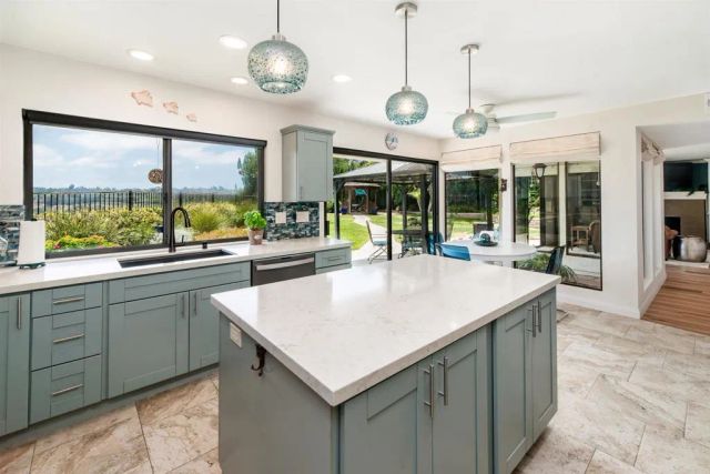2309 Carriage Circle, Oceanside, CA 92056