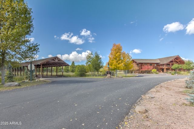 95 E FOXBORO Road 11, Munds Park, AZ 86017