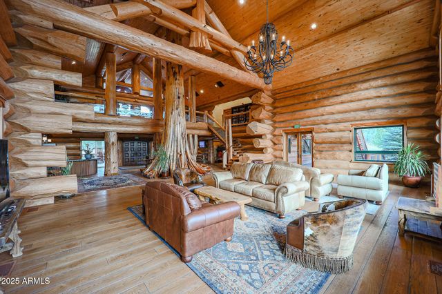 95 E FOXBORO Road 11, Munds Park, AZ 86017