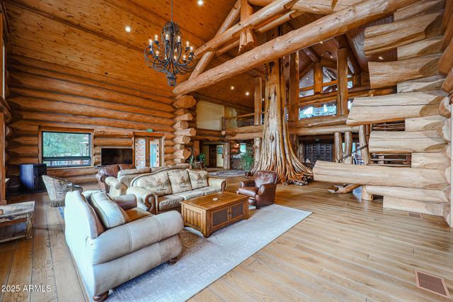 95 E FOXBORO Road 11, Munds Park, AZ 86017