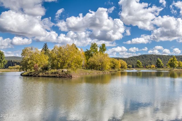 95 E FOXBORO Road 11, Munds Park, AZ 86017