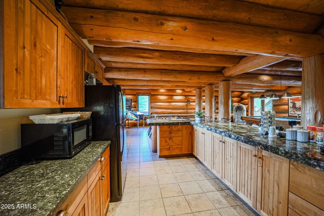 95 E FOXBORO Road 11, Munds Park, AZ 86017