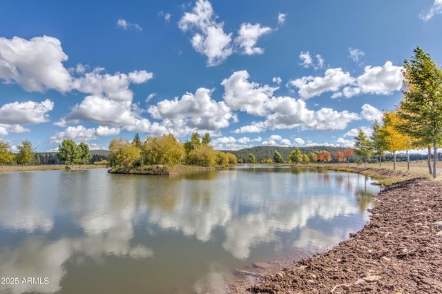 95 E FOXBORO Road 11, Munds Park, AZ 86017