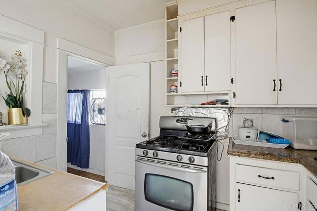 210 212 Del Mar Avenue, Chula Vista, CA 91910