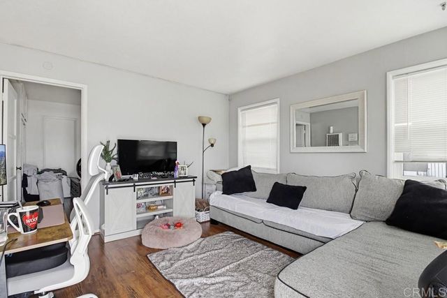 210 212 Del Mar Avenue, Chula Vista, CA 91910