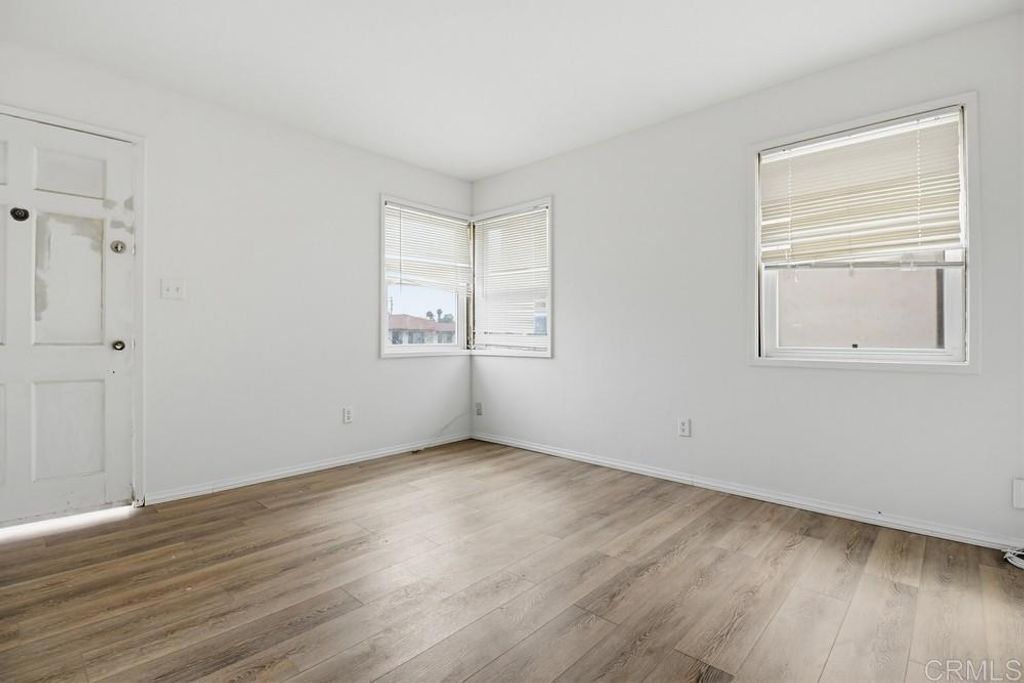 Image 38 of property listing at 210 212 Del Mar Avenue, Chula Vista, CA 91910