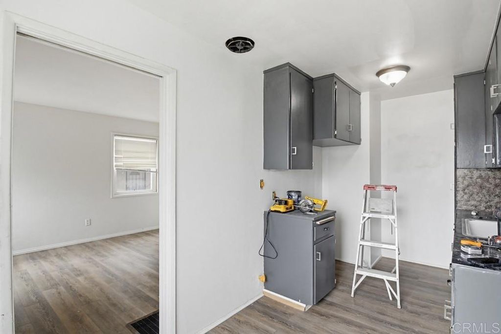 Image 45 of property listing at 210 212 Del Mar Avenue, Chula Vista, CA 91910