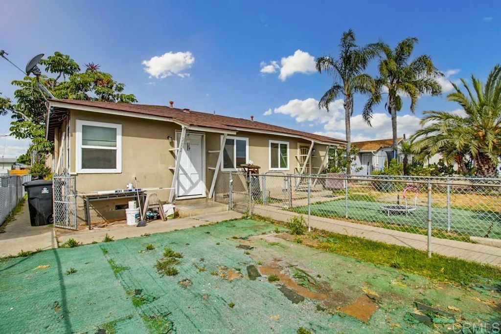 Image 9 of property listing at 210 212 Del Mar Avenue, Chula Vista, CA 91910