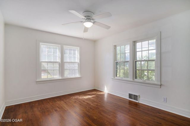 1741 E Elm Street, Springfield, MO 65802