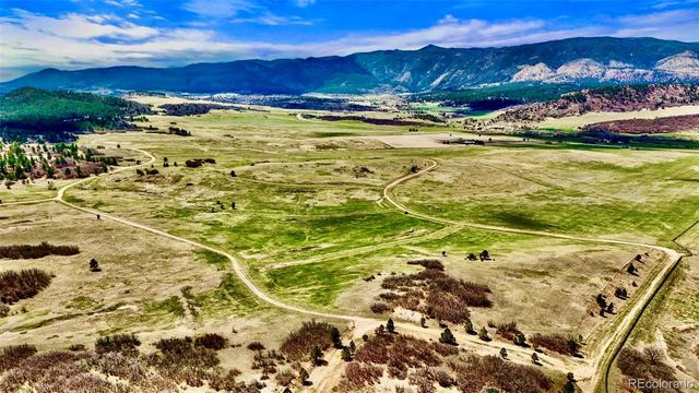 2 S Perry Park Road, Larkspur, CO 80118