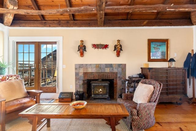 43 Front St 43, Beverly, MA 01915