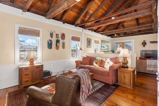 43 Front St 43, Beverly, MA 01915